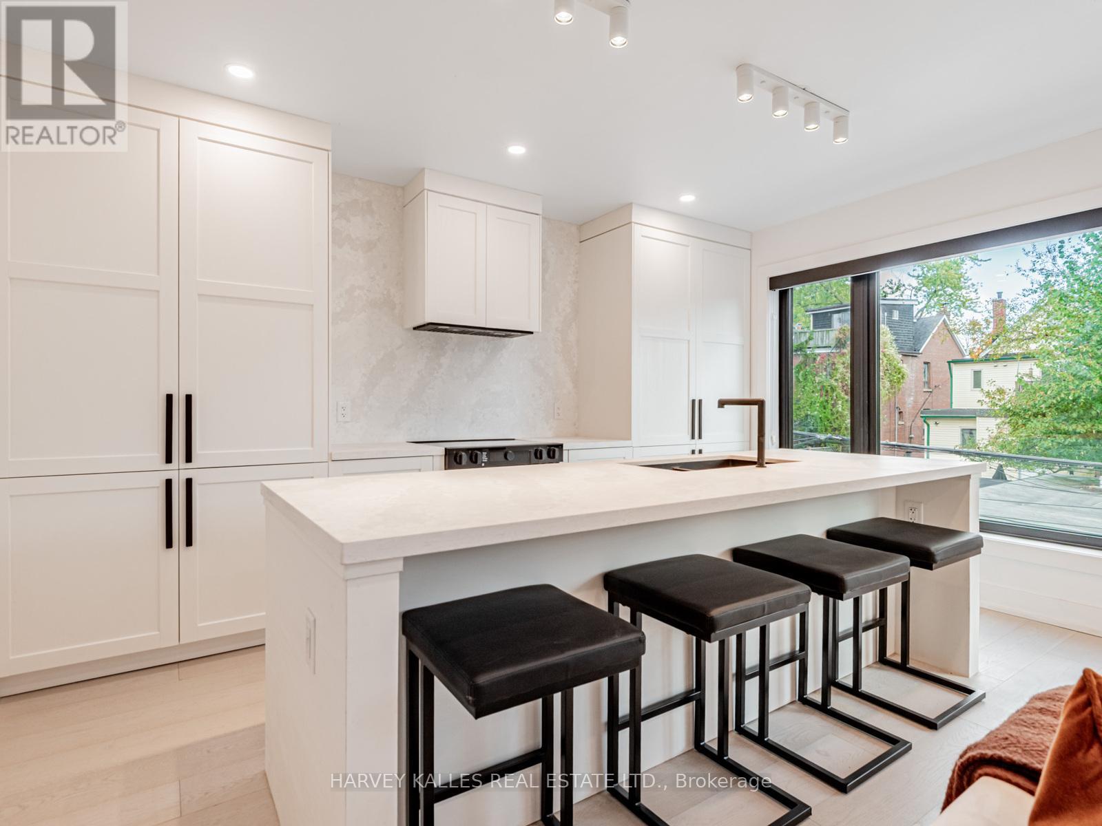 Lane - 35 Curzon Street, Toronto, Ontario  M4M 3B3 - Photo 6 - E12479549