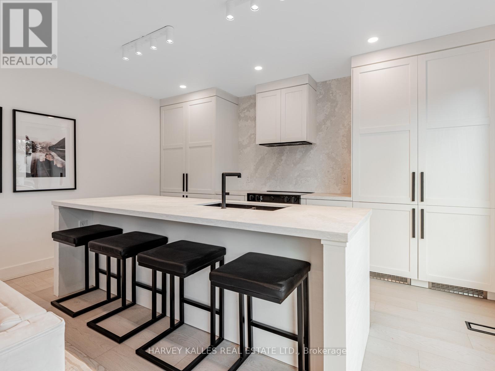 Lane - 35 Curzon Street, Toronto, Ontario  M4M 3B3 - Photo 7 - E12479549