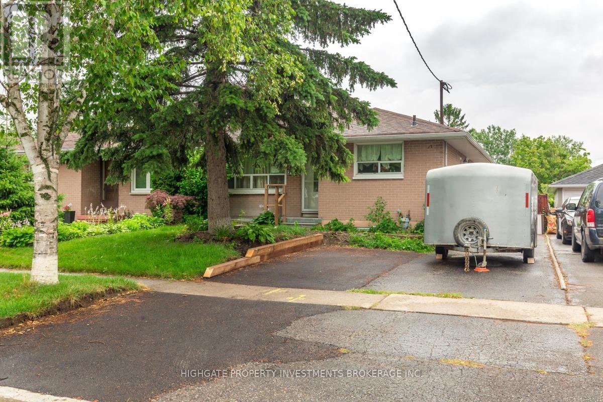 Lower - 265 Trent Street, Oshawa, Ontario  L1J 4N2 - Photo 2 - E12479560