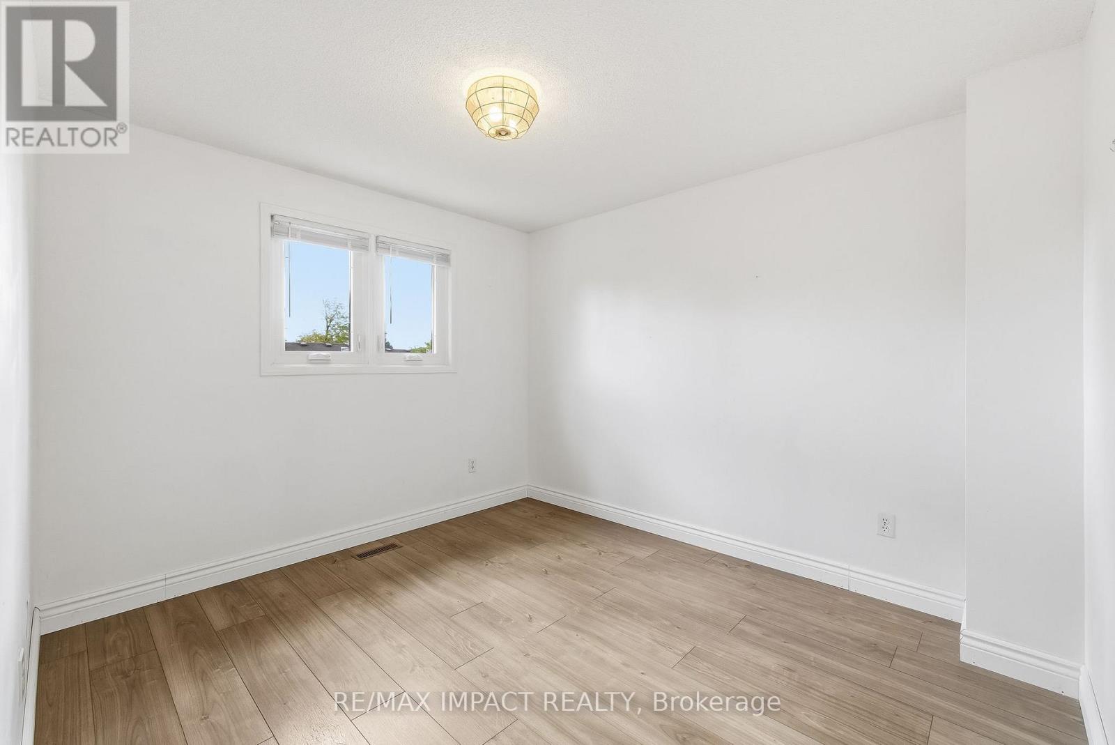 33 Pine Gate Place, Whitby, Ontario  L1R 2M6 - Photo 37 - E12479578