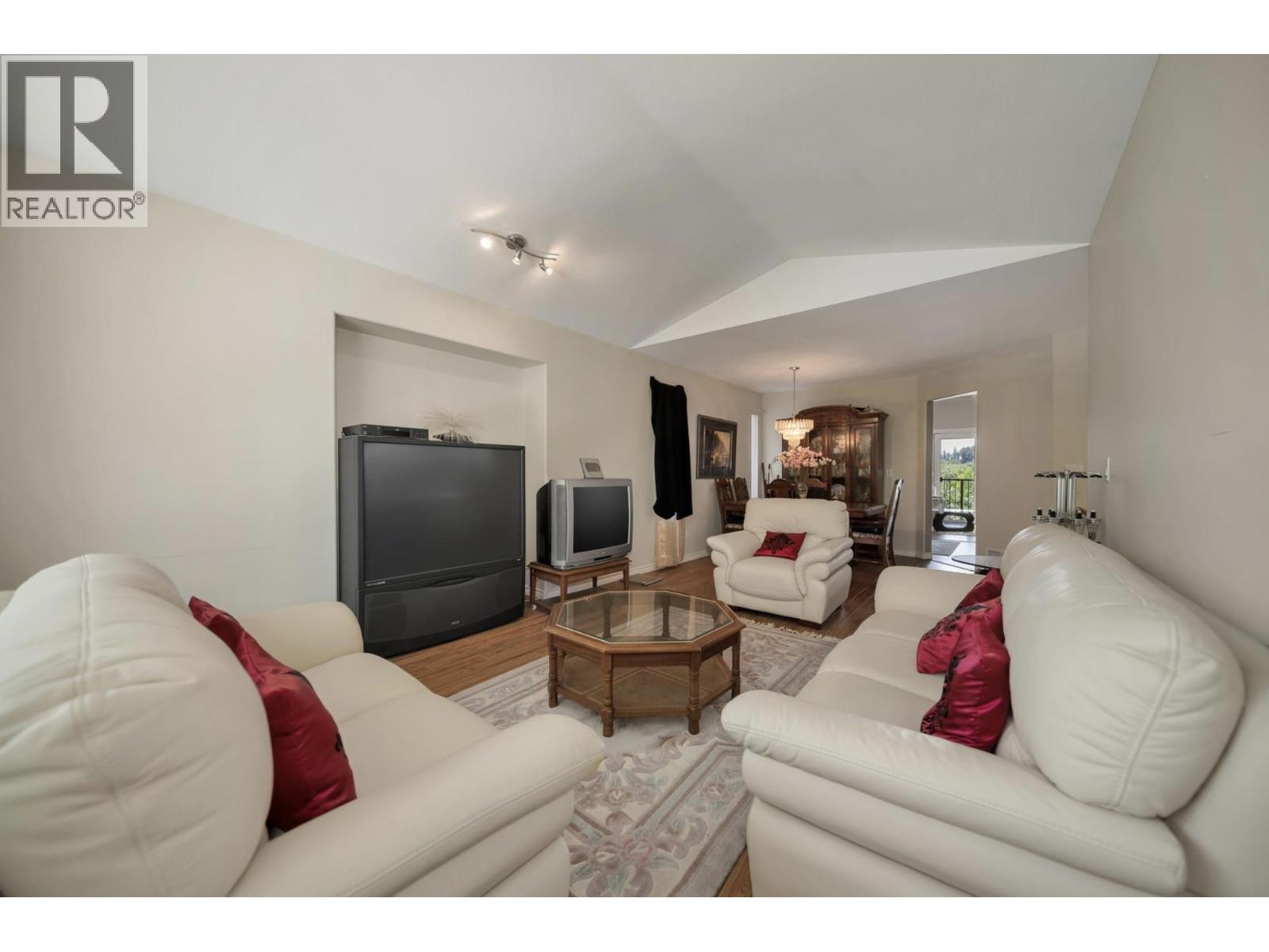 23860 118 Avenue, Maple Ridge, British Columbia  V4R 1Y9 - Photo 4 - R3061513