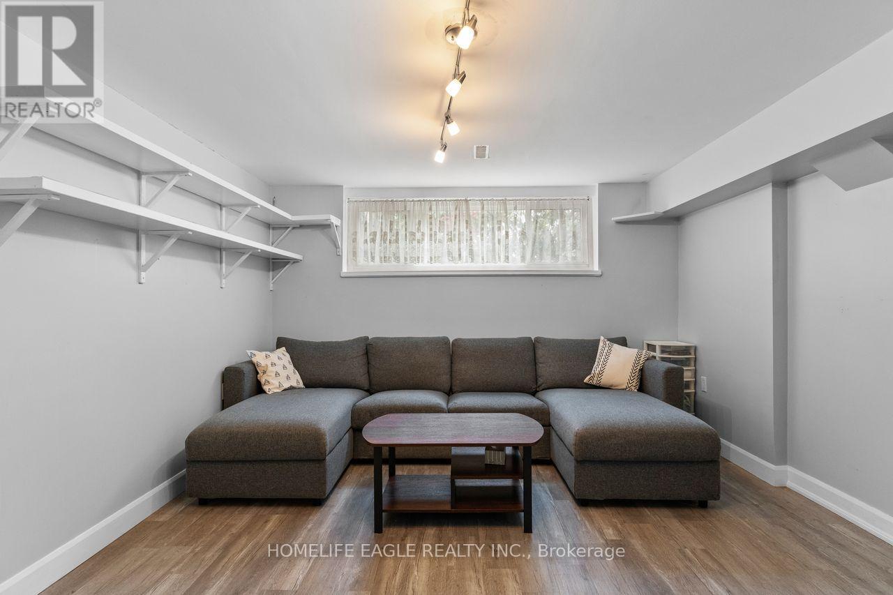 14 Lee Avenue, Bradford West Gwillimbury, Ontario  L3Z 1A9 - Photo 19 - N12479536