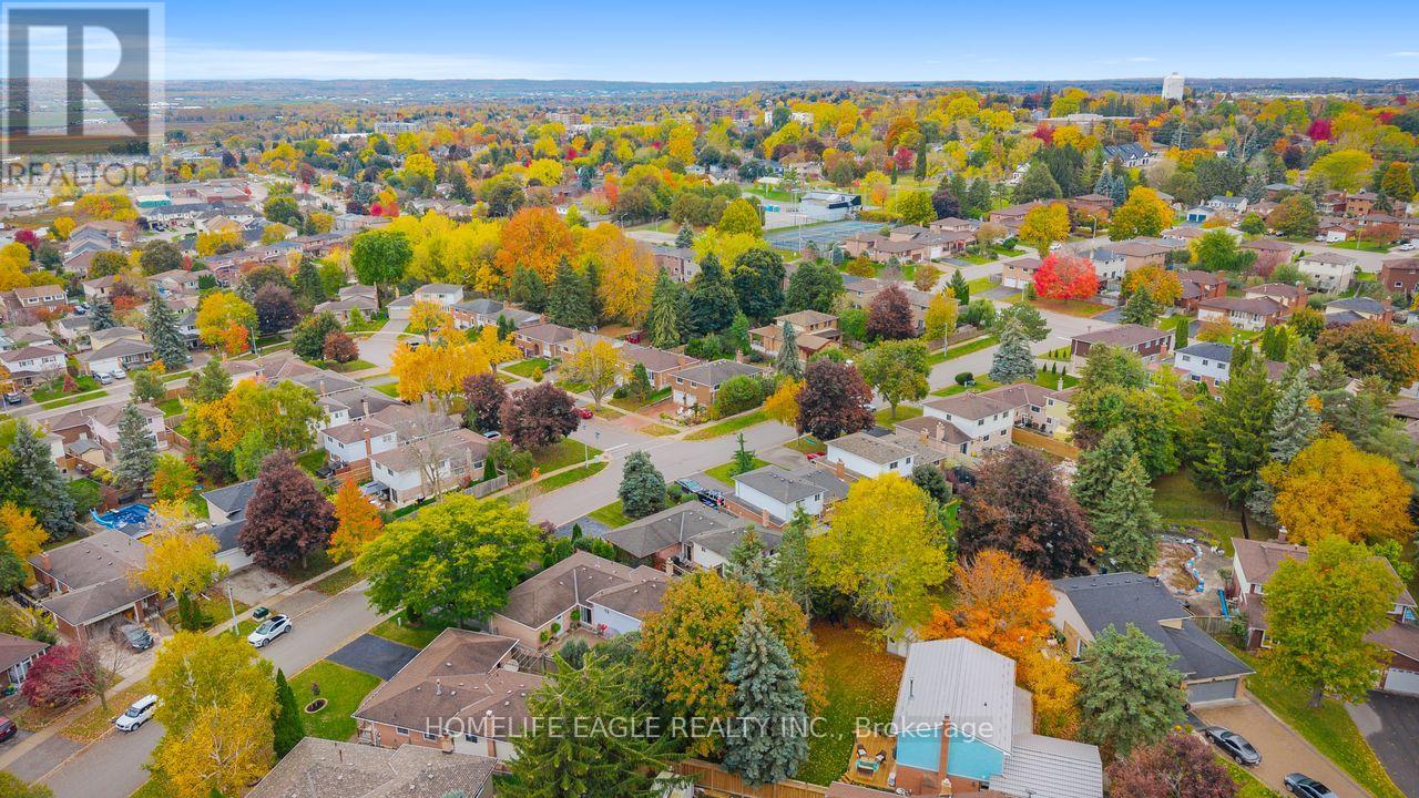 14 Lee Avenue, Bradford West Gwillimbury, Ontario  L3Z 1A9 - Photo 25 - N12479536