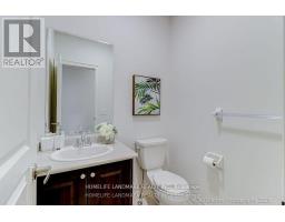 16 BEECHBOROUGH CRESCENT, East Gwillimbury, Ontario