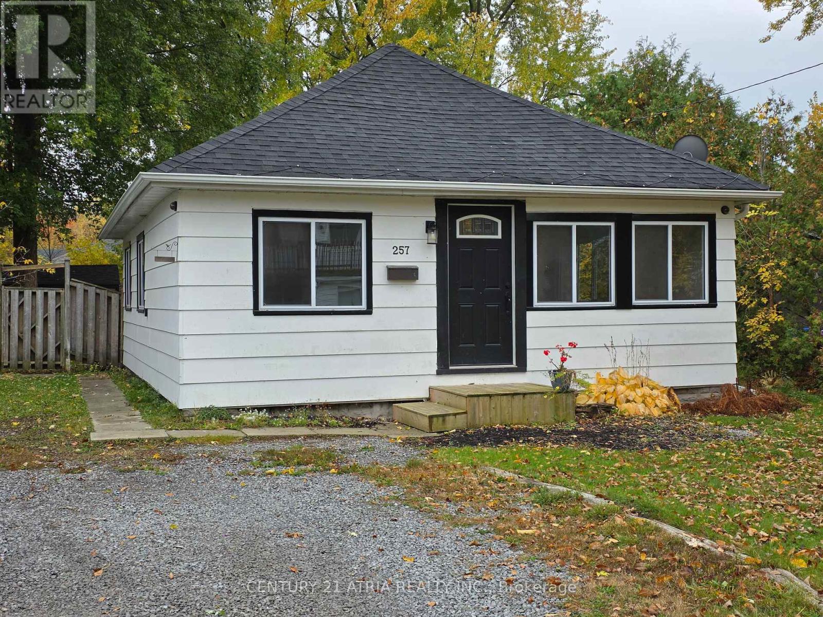 257 PINE BEACH DRIVE, Georgina, Ontario