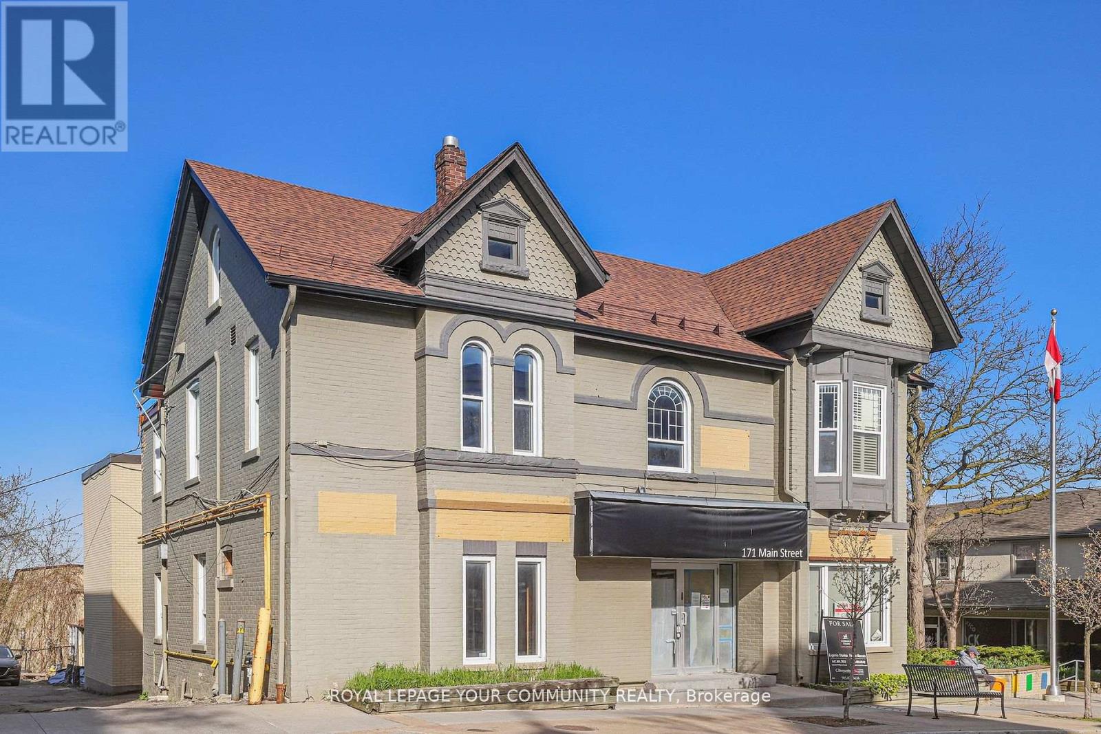 171 Main Street S, Newmarket, Ontario  L3Y 3Y9 - Photo 2 - N12479566
