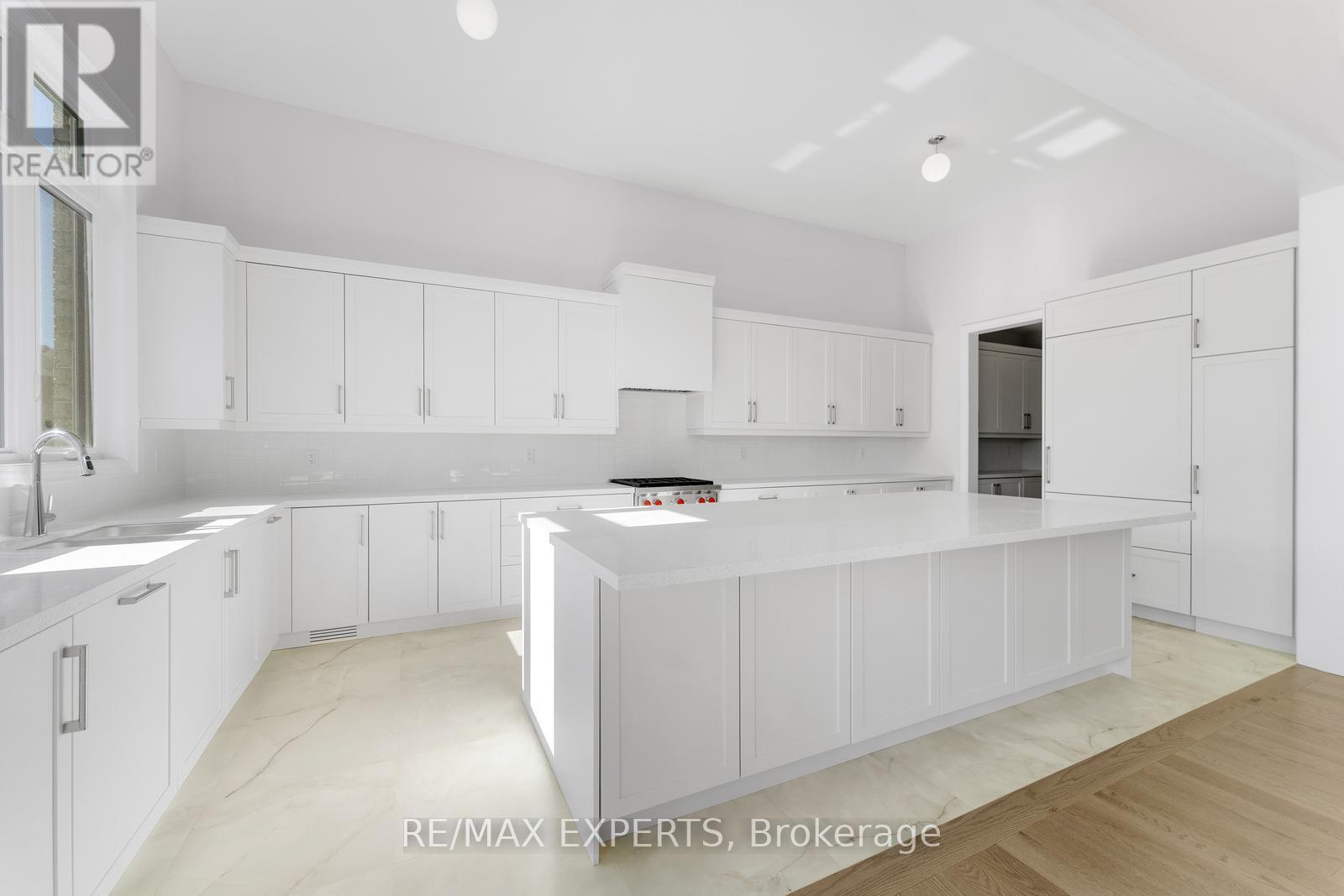 17 Saxby Farm Avenue, King, Ontario  L7B 1K5 - Photo 14 - N12479574