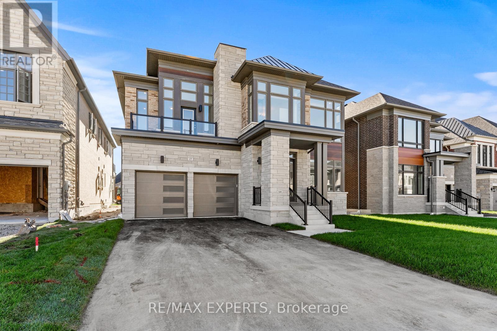 17 Saxby Farm Avenue, King, Ontario  L7B 1K5 - Photo 2 - N12479574