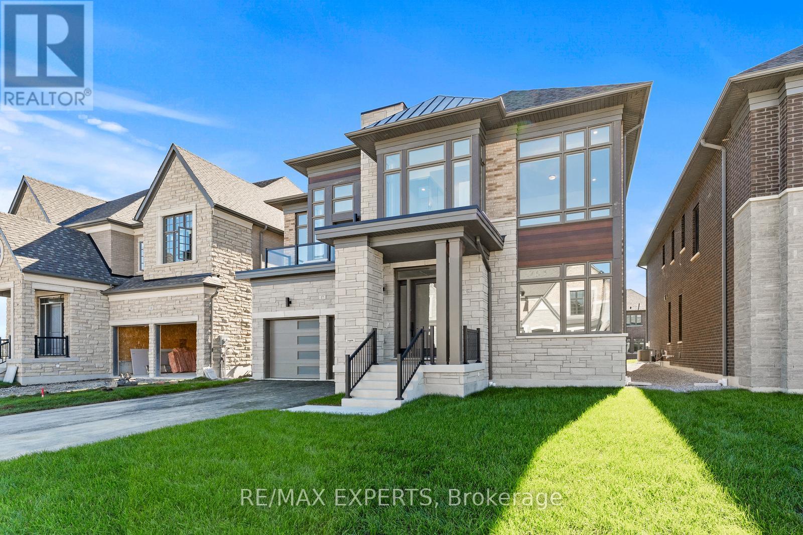 17 Saxby Farm Avenue, King, Ontario  L7B 1K5 - Photo 3 - N12479574