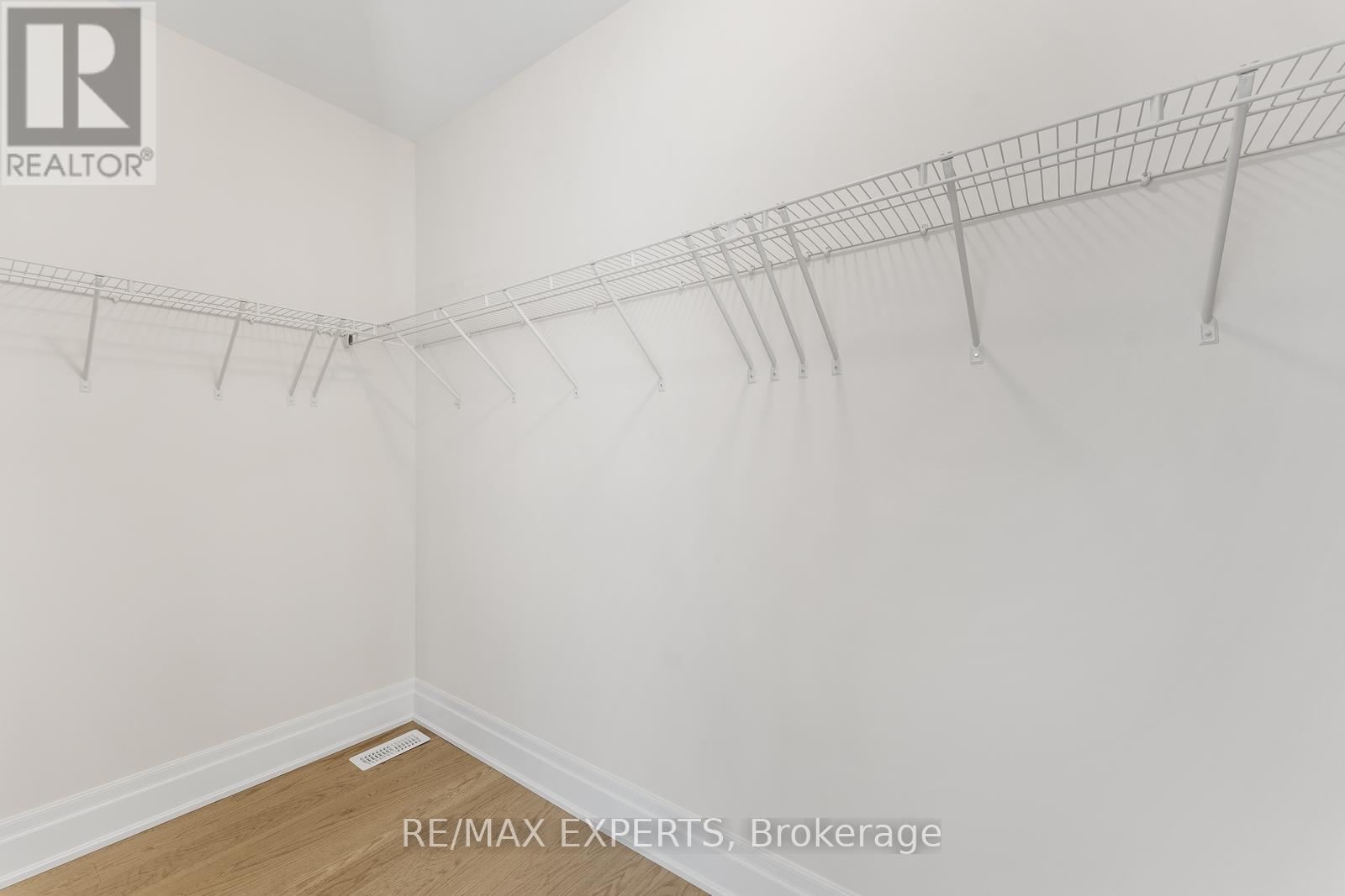 17 Saxby Farm Avenue, King, Ontario  L7B 1K5 - Photo 32 - N12479574