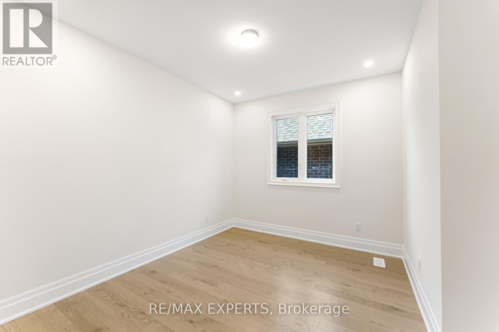 17 Saxby Farm Avenue, King, Ontario  L7B 1K5 - Photo 34 - N12479574