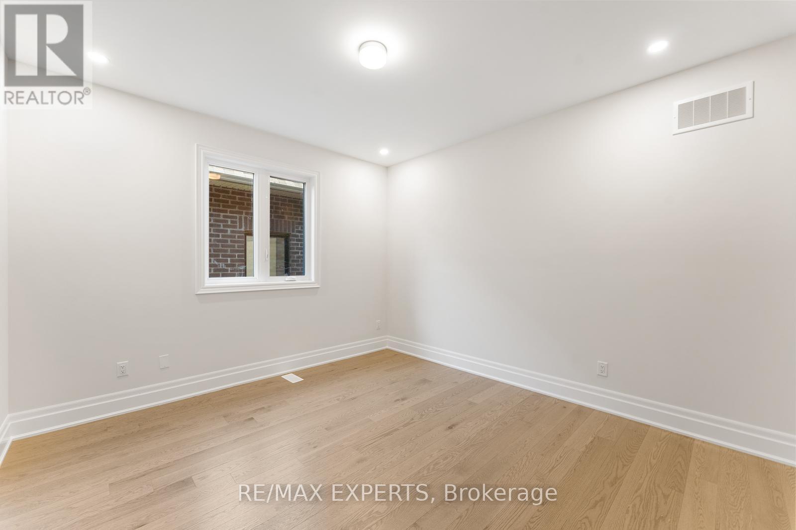 17 Saxby Farm Avenue, King, Ontario  L7B 1K5 - Photo 35 - N12479574