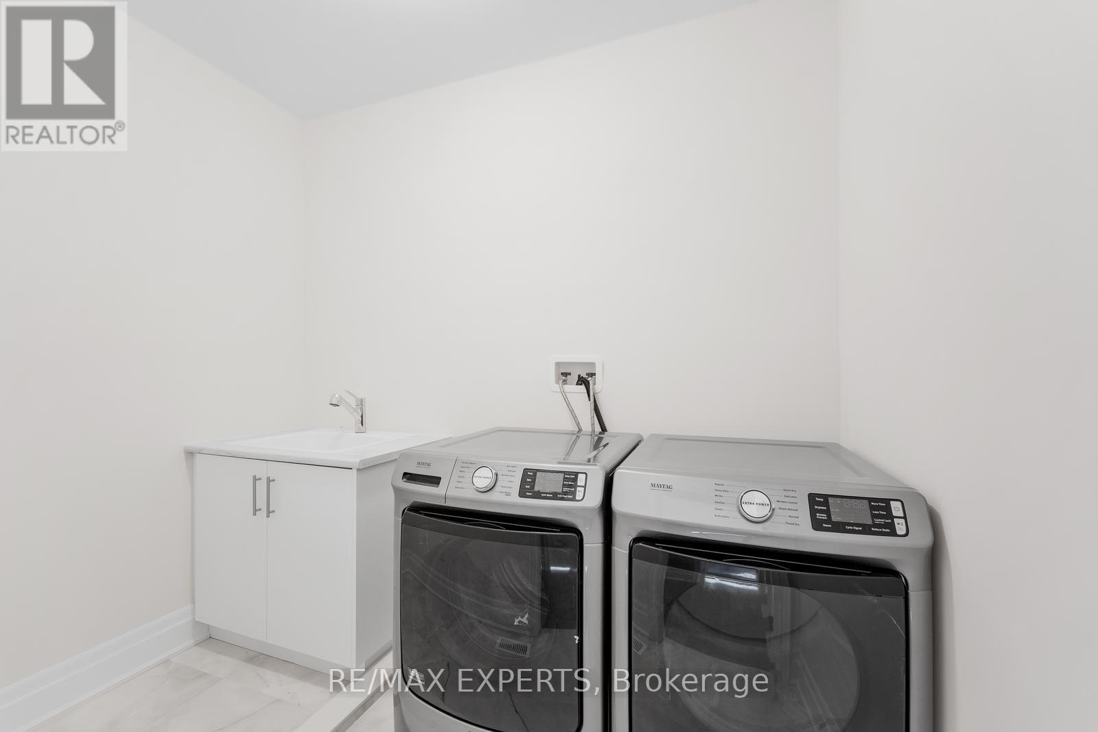 17 Saxby Farm Avenue, King, Ontario  L7B 1K5 - Photo 43 - N12479574