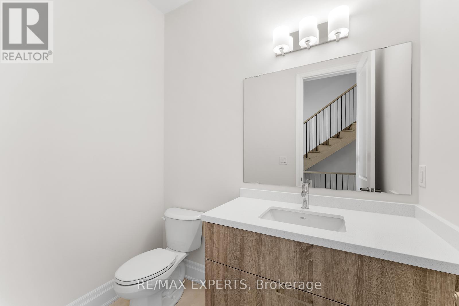 17 Saxby Farm Avenue, King, Ontario  L7B 1K5 - Photo 44 - N12479574
