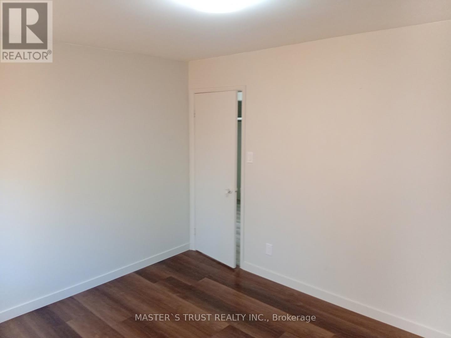 4 - 190 Borland Street E, Orillia, Ontario  L3V 2C3 - Photo 10 - S12479543