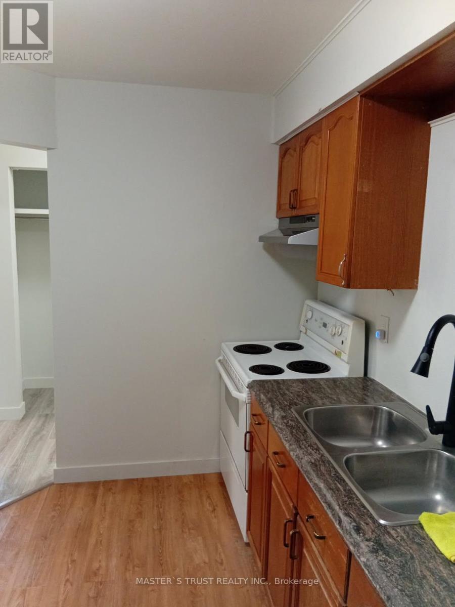 4 - 190 Borland Street E, Orillia, Ontario  L3V 2C3 - Photo 6 - S12479543