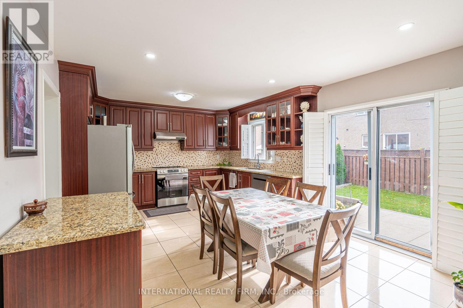 72 Barleyfield Road, Brampton, Ontario  L6R 2J1 - Photo 12 - W12479521
