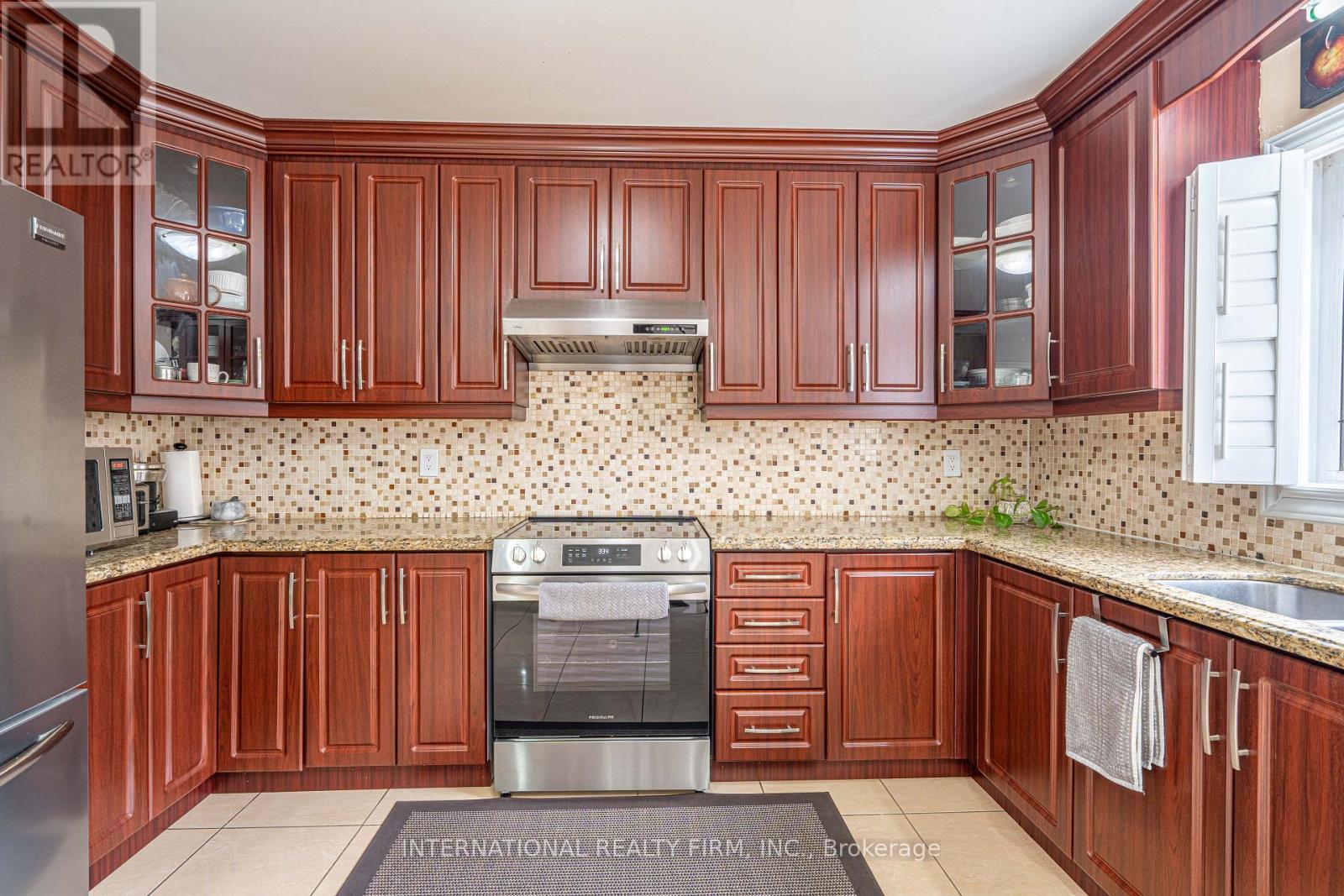 72 Barleyfield Road, Brampton, Ontario  L6R 2J1 - Photo 14 - W12479521