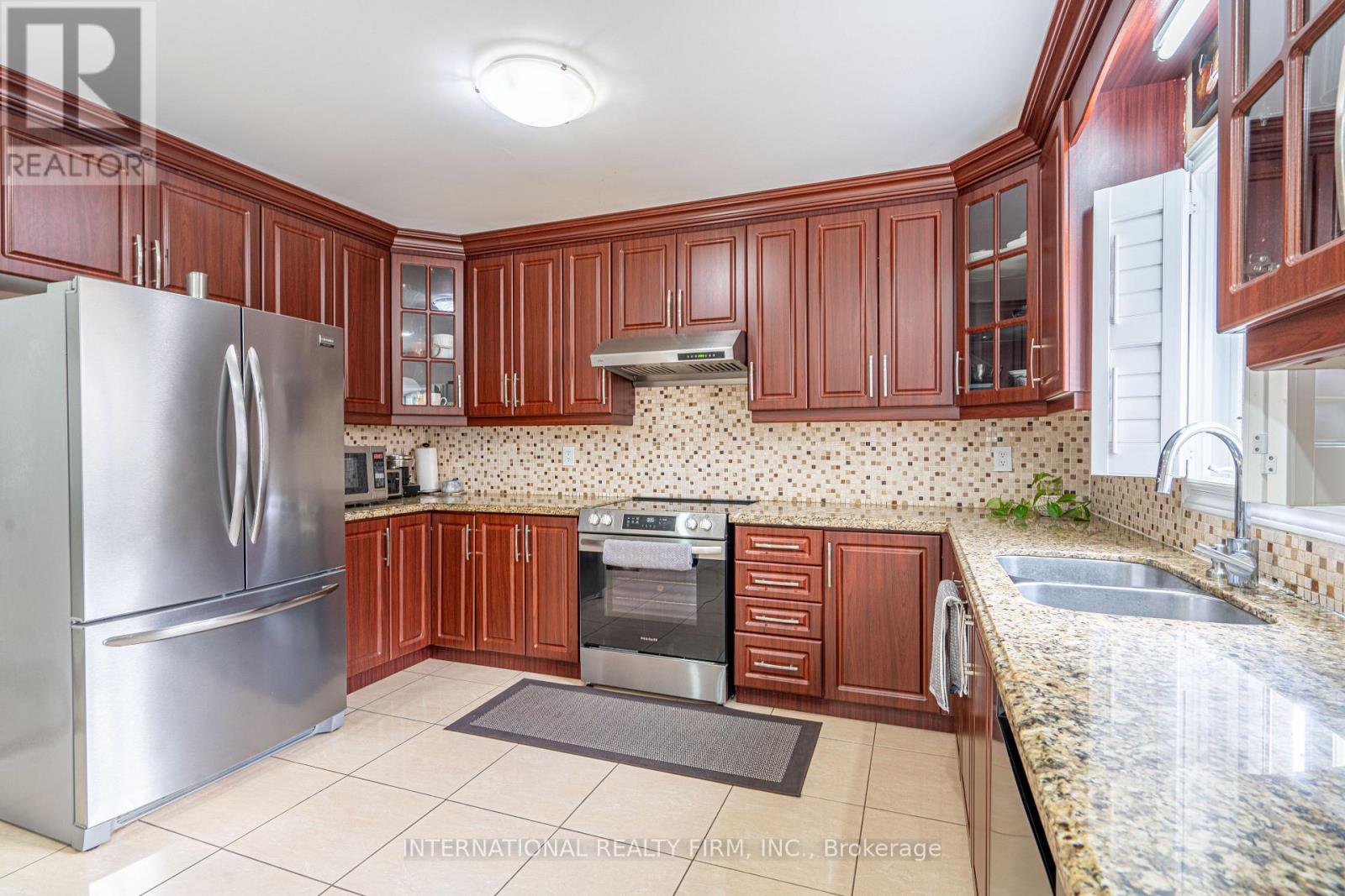 72 Barleyfield Road, Brampton, Ontario  L6R 2J1 - Photo 15 - W12479521