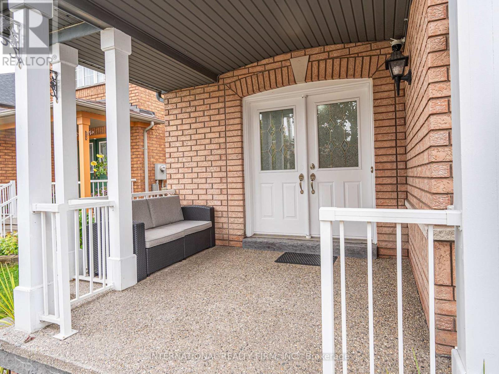 72 Barleyfield Road, Brampton, Ontario  L6R 2J1 - Photo 3 - W12479521