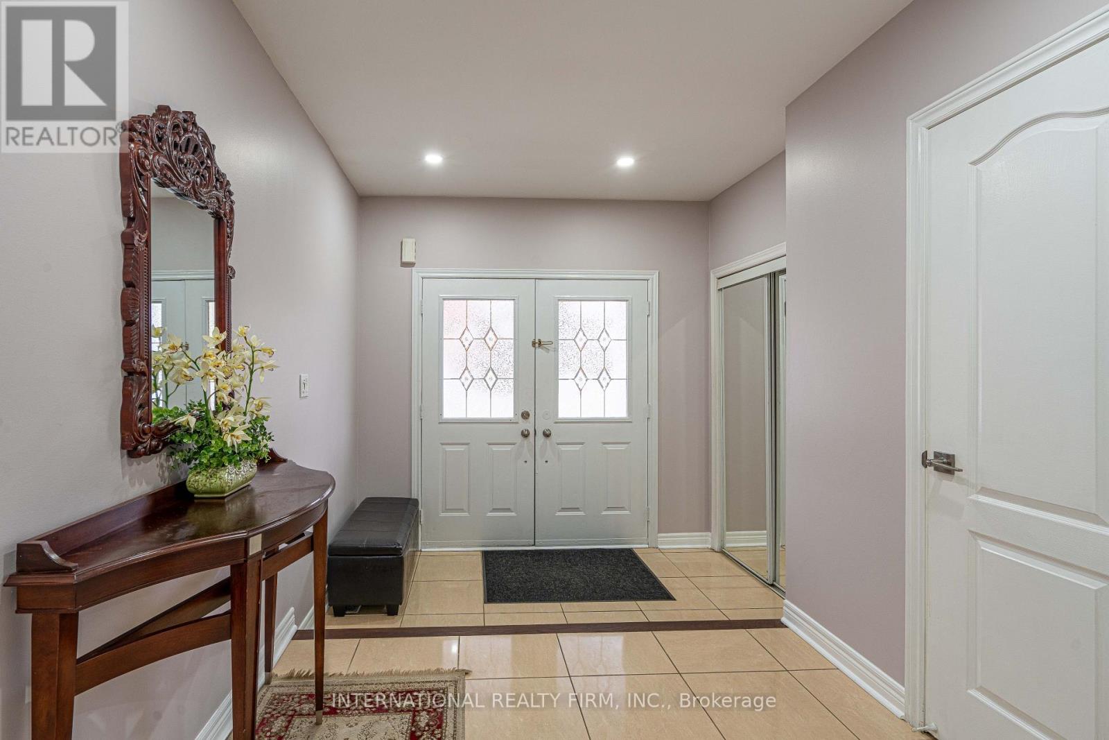 72 Barleyfield Road, Brampton, Ontario  L6R 2J1 - Photo 4 - W12479521