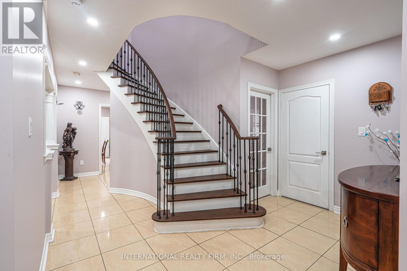 72 Barleyfield Road, Brampton, Ontario  L6R 2J1 - Photo 7 - W12479521