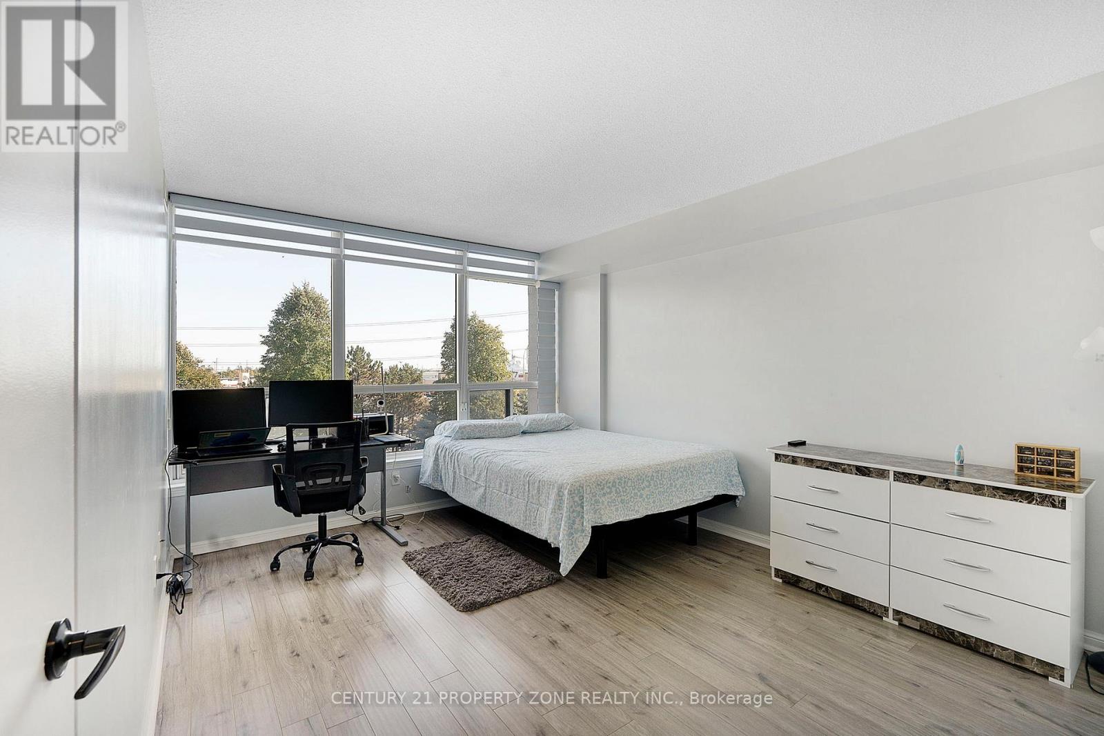 407 - 10 Laurelcrest Street, Brampton, Ontario  L4W 5P7 - Photo 16 - W12479522