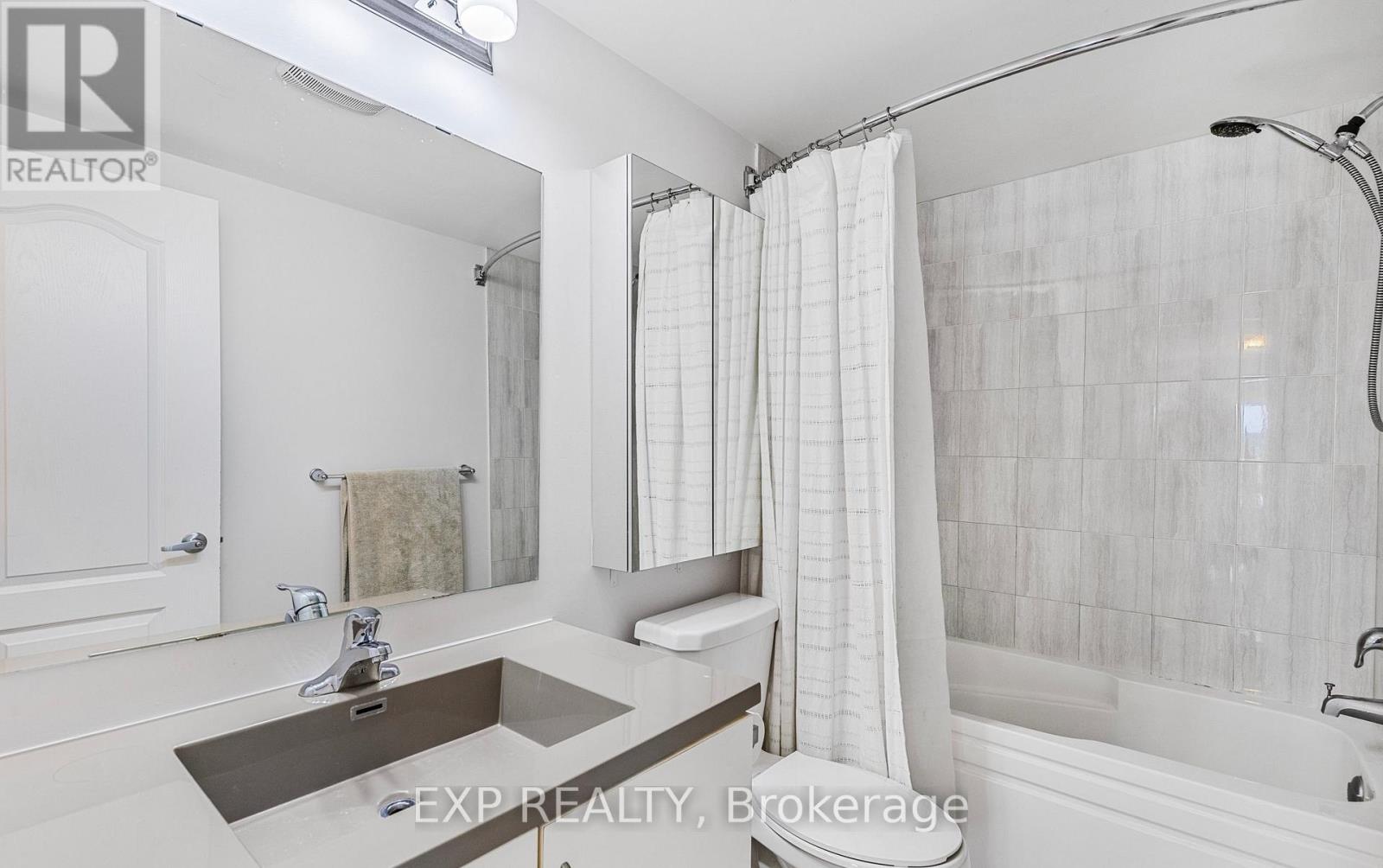 3048 Postridge Drive, Oakville, Ontario  L6H 0R9 - Photo 11 - W12479526