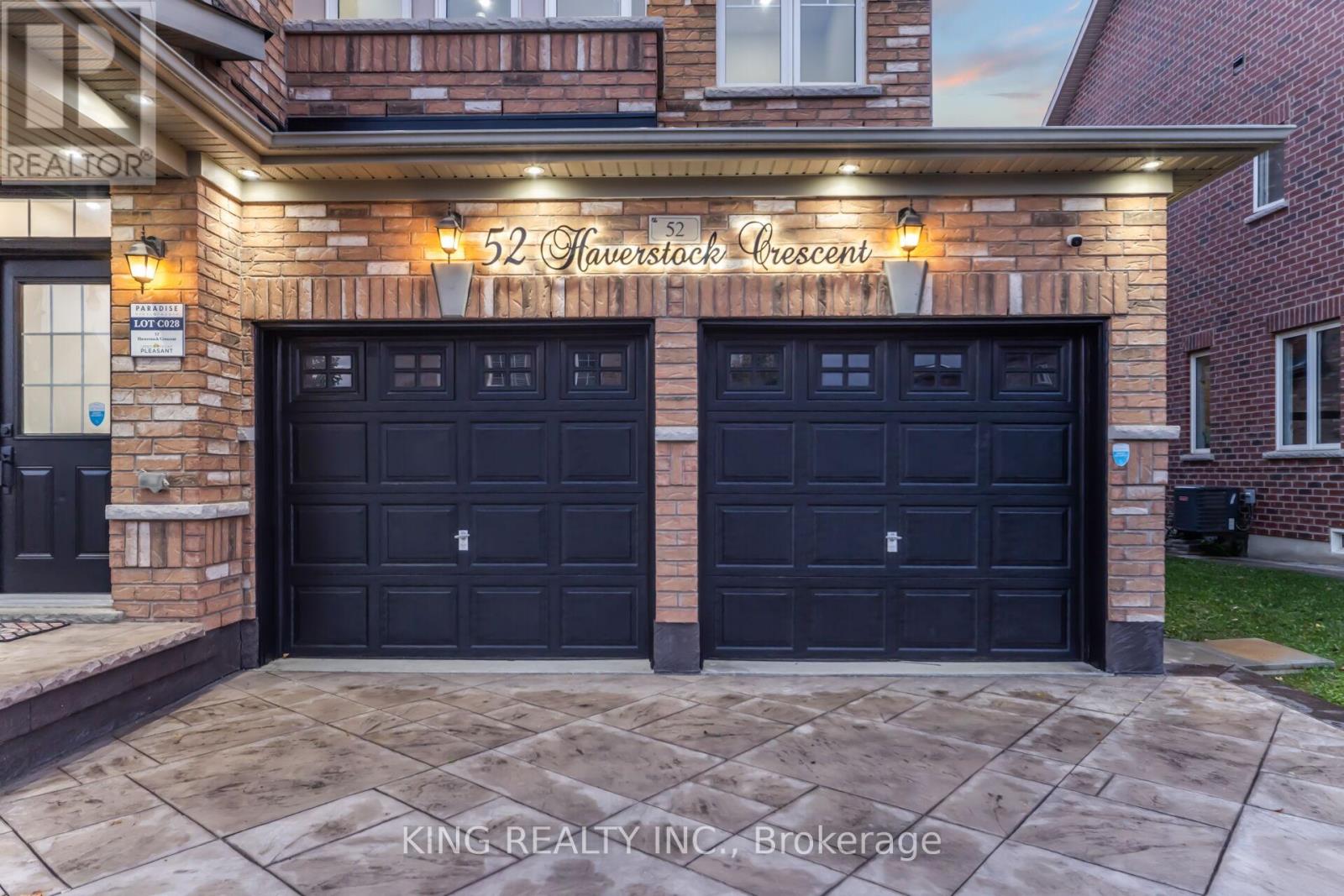 52 Haverstock Crescent, Brampton, Ontario  L7A 0G1 - Photo 2 - W12479550