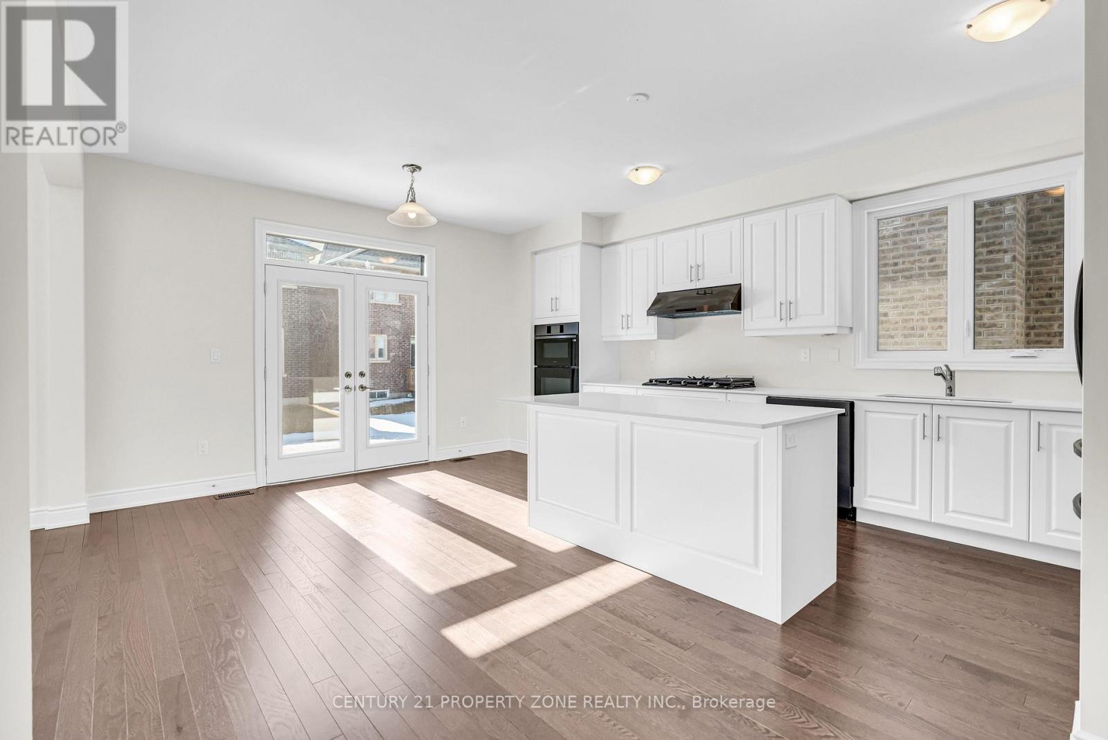33 Gladmary Drive, Brampton, Ontario  L6Y 0E4 - Photo 10 - W12479555
