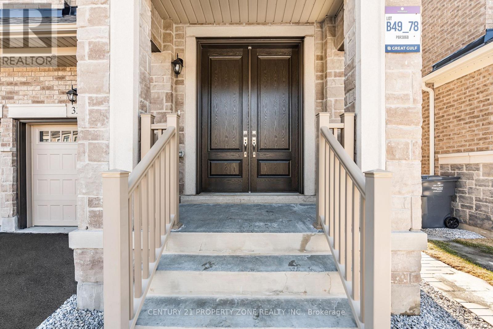 33 Gladmary Drive, Brampton, Ontario  L6Y 0E4 - Photo 2 - W12479555