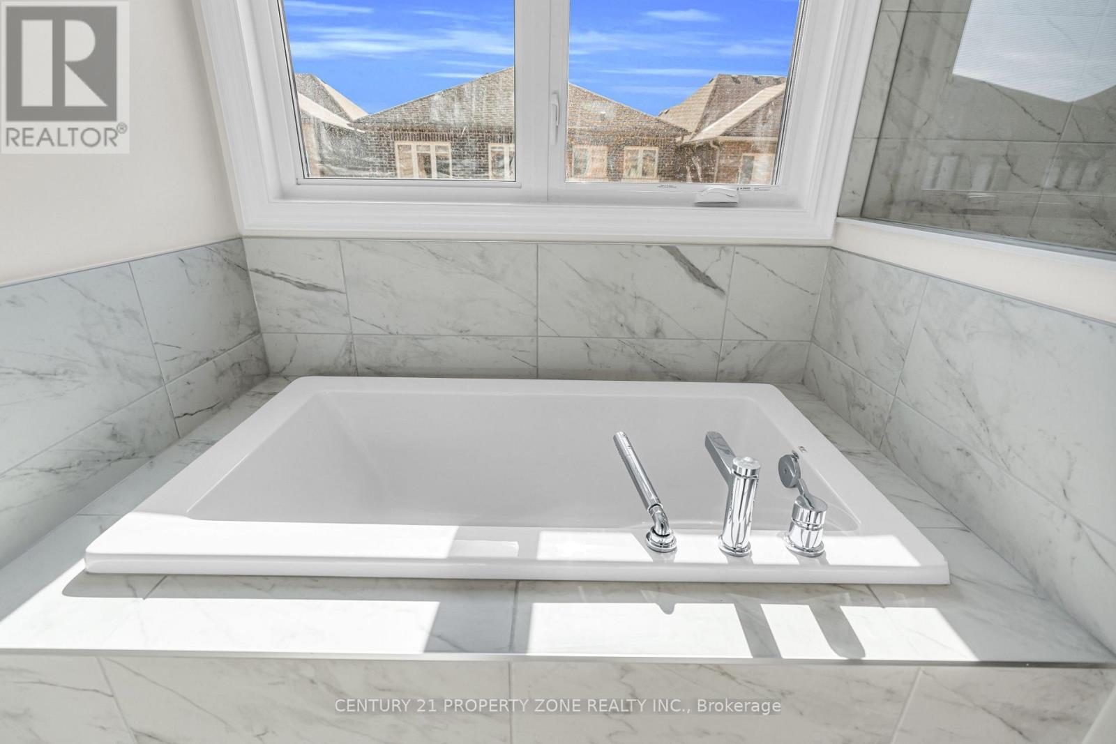 33 Gladmary Drive, Brampton, Ontario  L6Y 0E4 - Photo 22 - W12479555