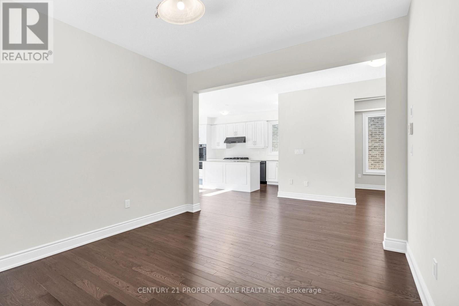33 Gladmary Drive, Brampton, Ontario  L6Y 0E4 - Photo 7 - W12479555
