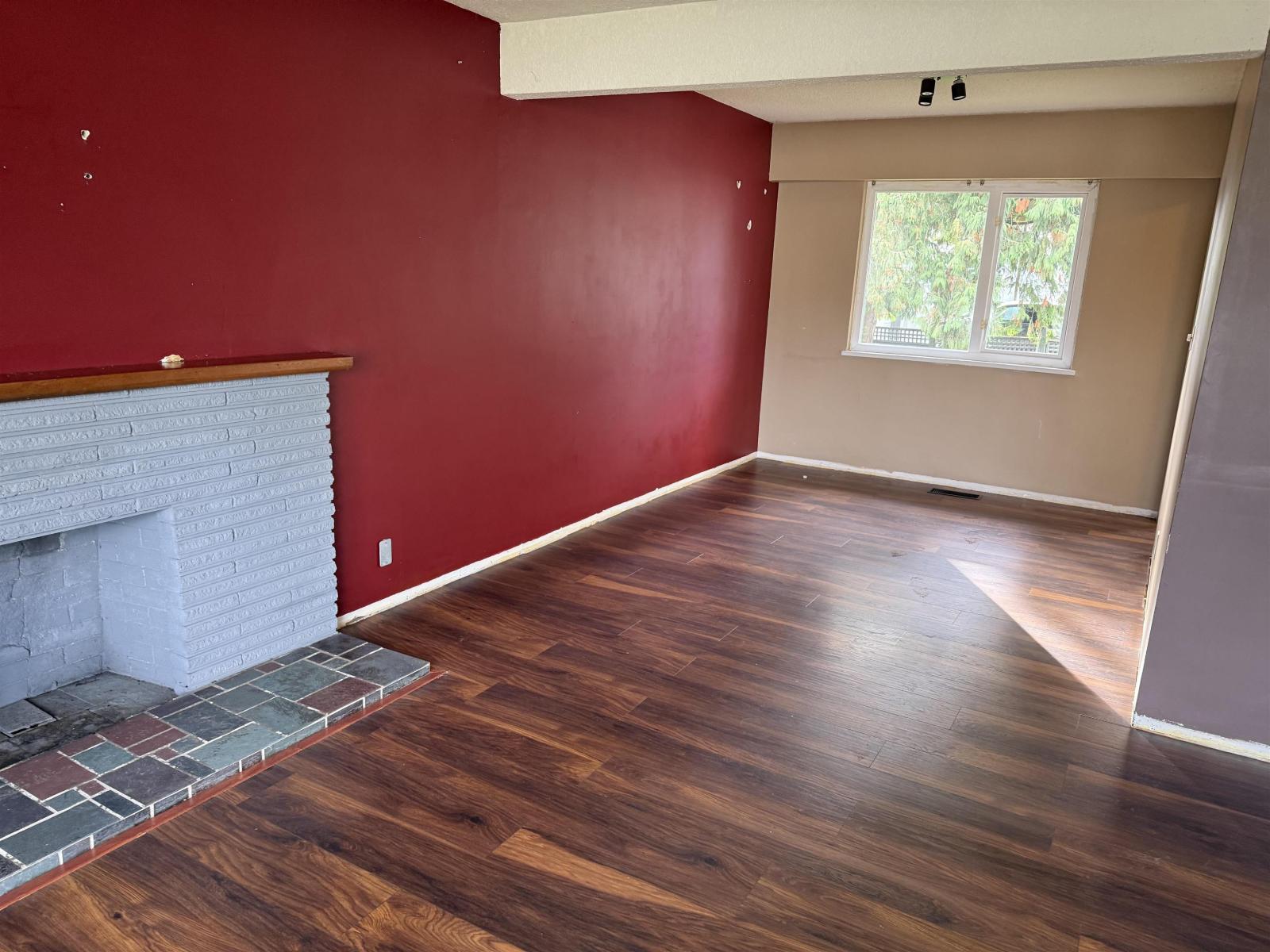 14636 109a Avenue, Surrey, British Columbia  V3R 1Y8 - Photo 6 - R3061517