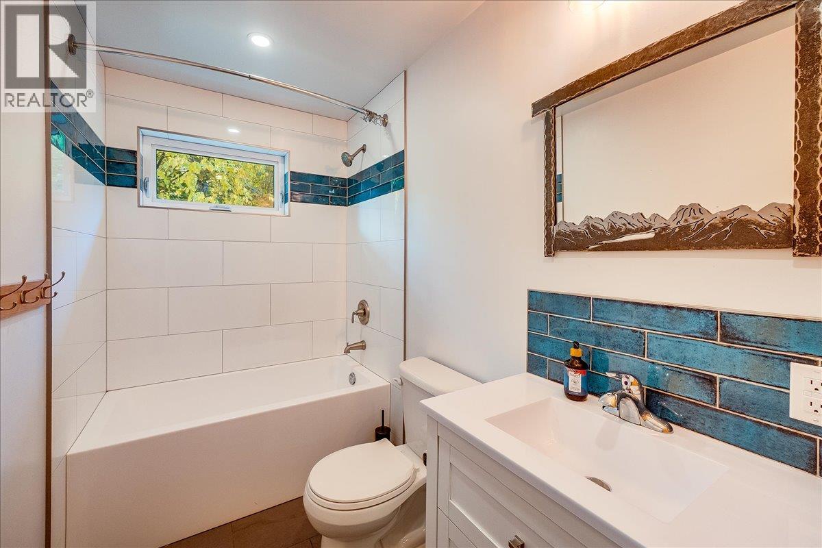 603 Main Street, Slocan, British Columbia  V0G 2C0 - Photo 25 - 10366517