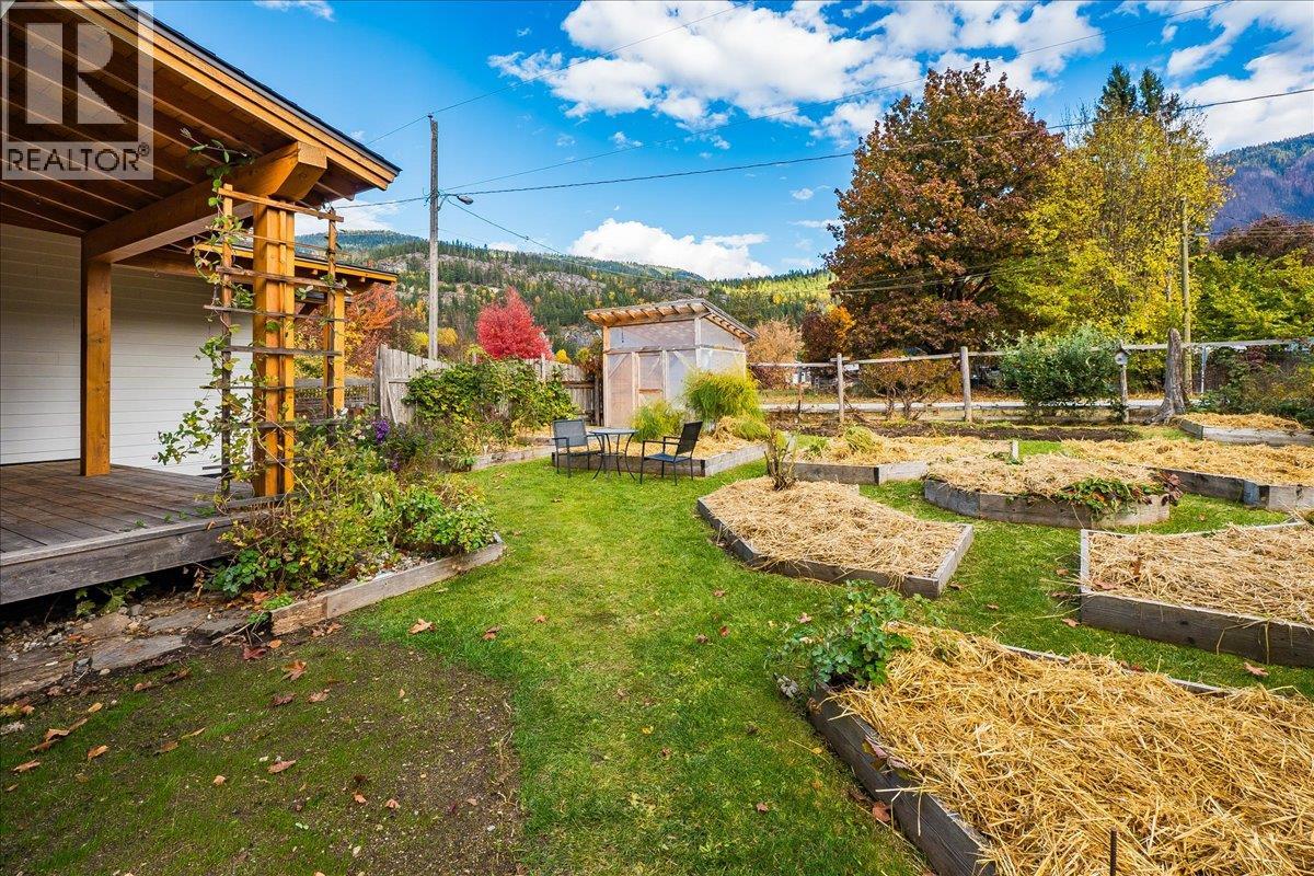 603 Main Street, Slocan, British Columbia  V0G 2C0 - Photo 37 - 10366517
