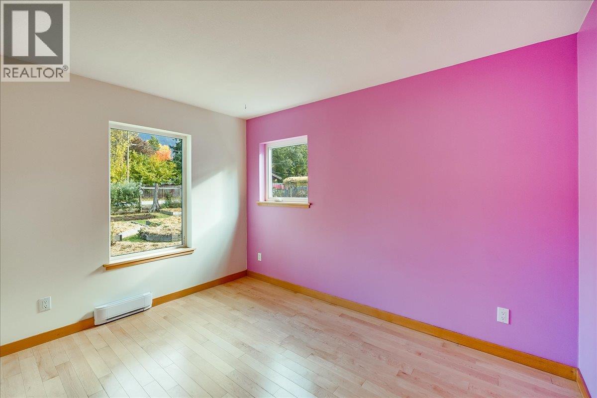 603 Main Street, Slocan, British Columbia  V0G 2C0 - Photo 30 - 10366517