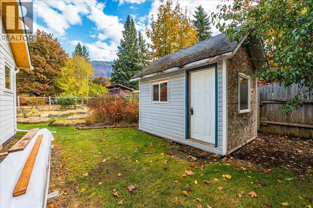 603 Main Street, Slocan, British Columbia  V0G 2C0 - Photo 56 - 10366517