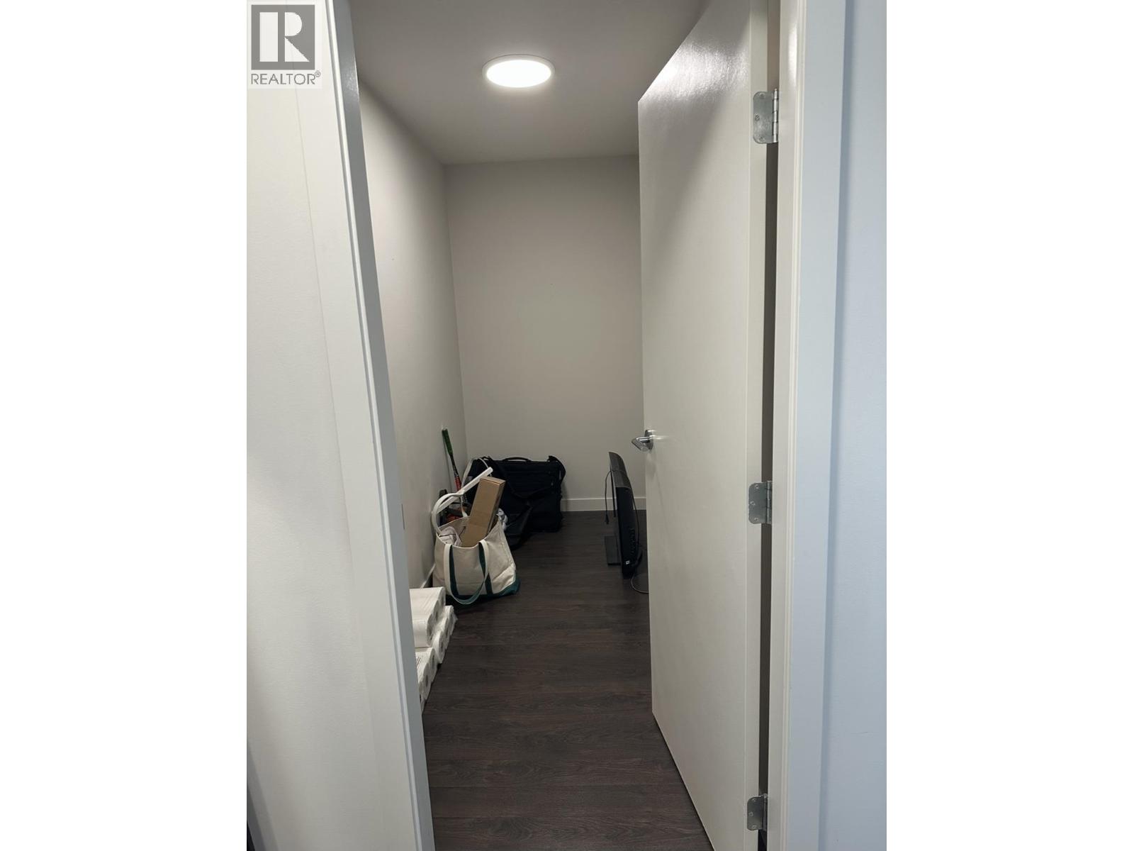 410 1673 Lloyd Avenue, North Vancouver, British Columbia  V7P 0A9 - Photo 16 - R3061545