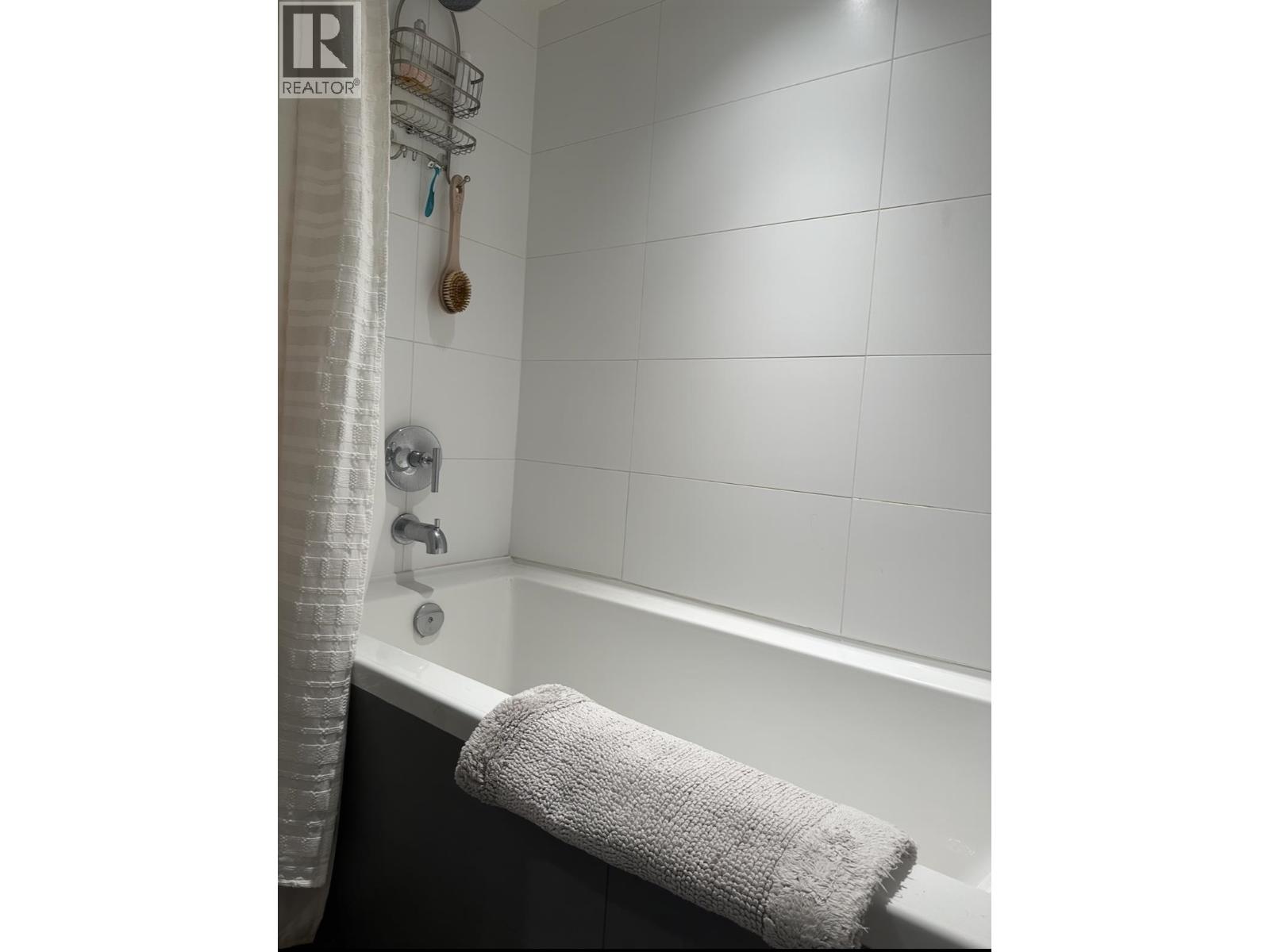 410 1673 Lloyd Avenue, North Vancouver, British Columbia  V7P 0A9 - Photo 18 - R3061545
