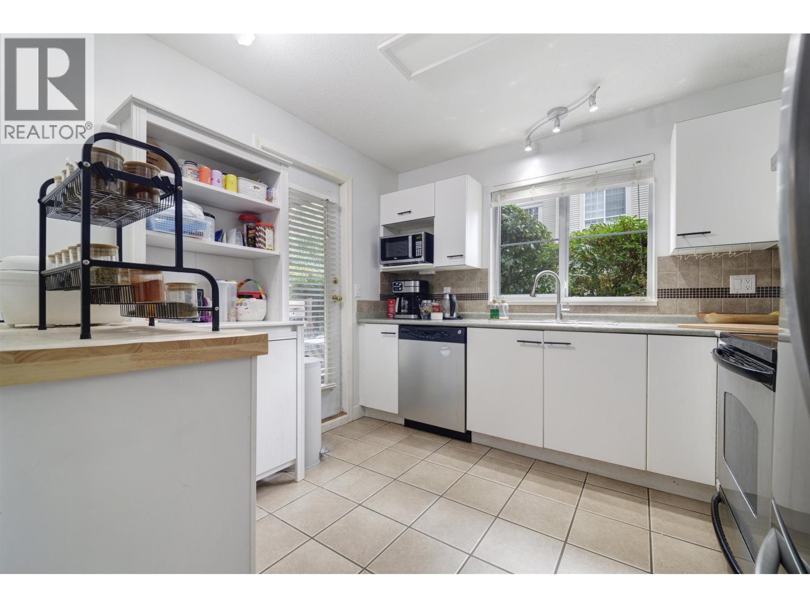 113 1242 Town Centre Boulevard, Coquitlam, British Columbia  V3B 7R6 - Photo 23 - R3060543