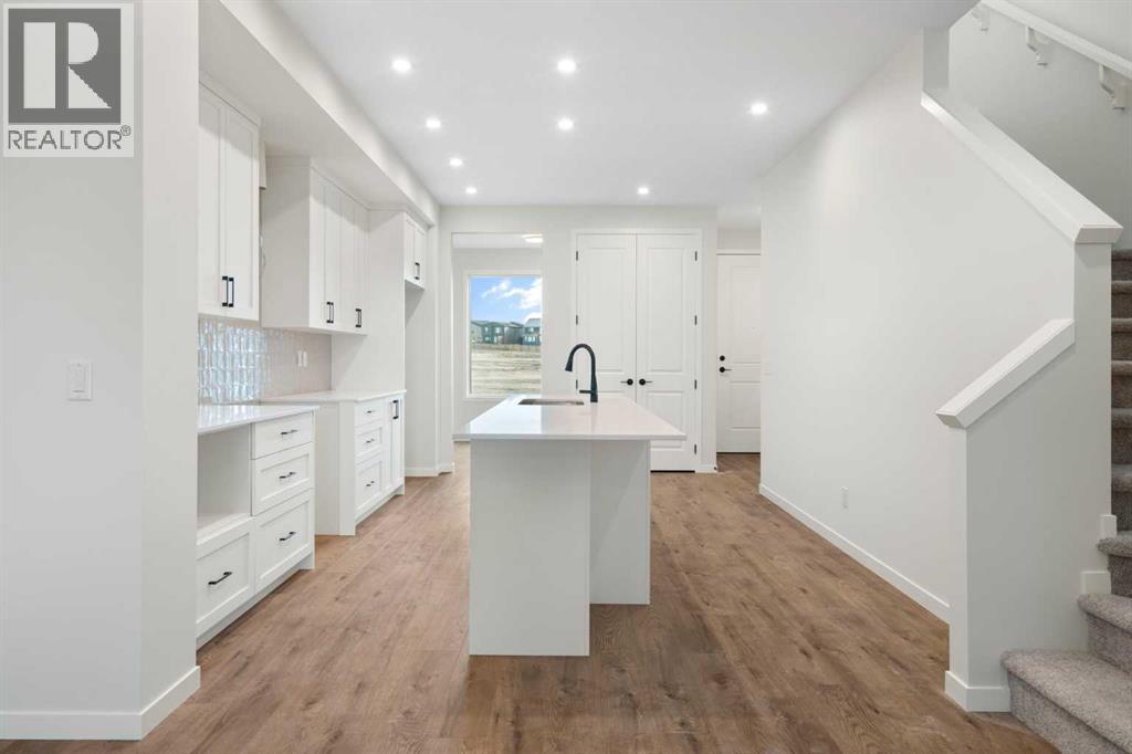 103 Royston Way Nw, Calgary, Alberta  T3L 0M4 - Photo 6 - A2266192