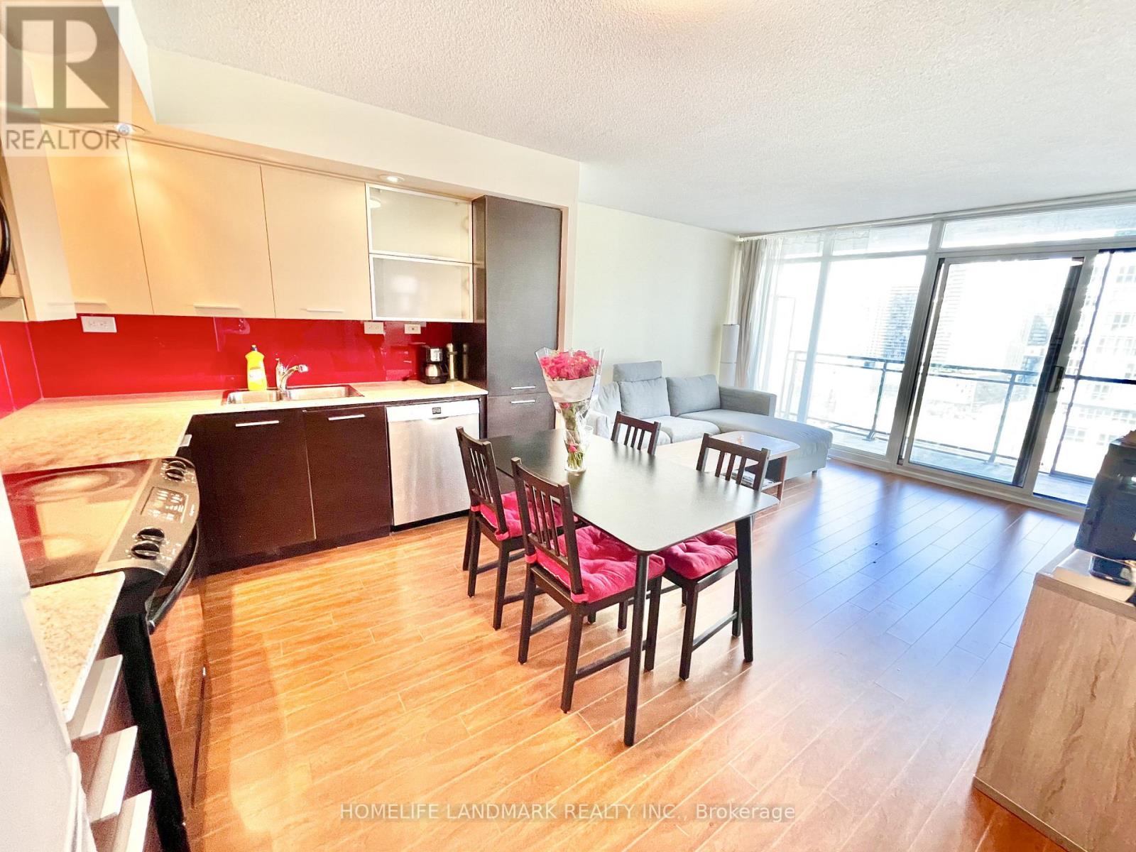 1610 - 8 Telegram Mews, Toronto, Ontario  M5V 3Z5 - Photo 4 - C12479608