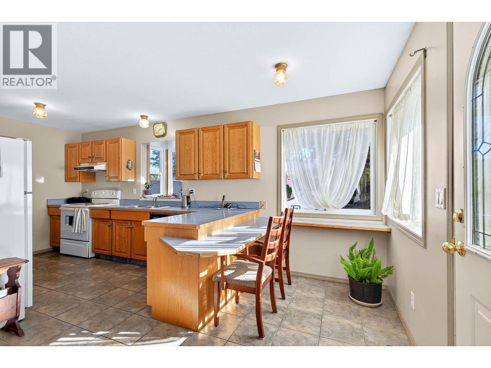 2271 Park Drive, Kamloops, British Columbia  V2V 4P7 - Photo 7 - 10365624