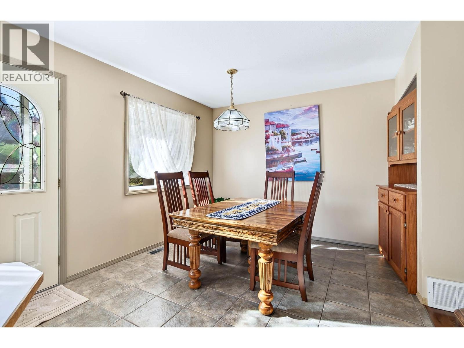 2271 Park Drive, Kamloops, British Columbia  V2V 4P7 - Photo 8 - 10365624