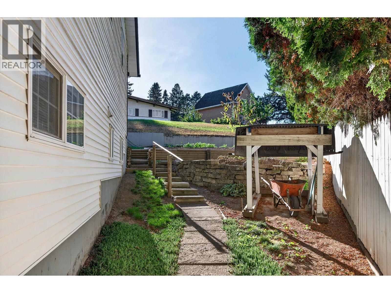 2271 Park Drive, Kamloops, British Columbia  V2V 4P7 - Photo 26 - 10365624