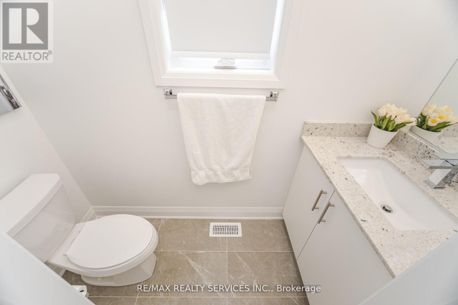 8 Lois Torrance Trail, Uxbridge, Ontario  L9P 0R9 - Photo 26 - N12479585