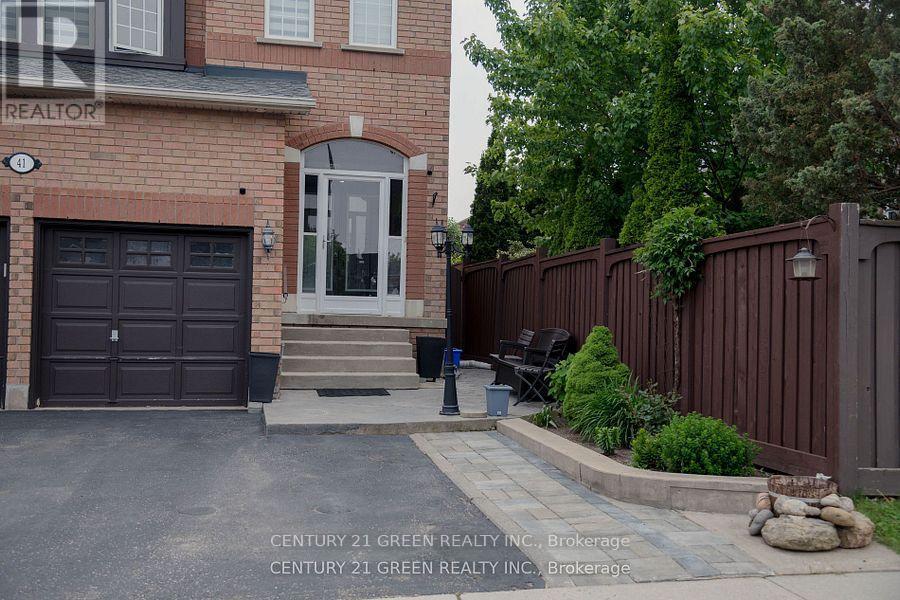 41 Sequoia Road, Vaughan, Ontario  L4H 1W6 - Photo 2 - N12479593