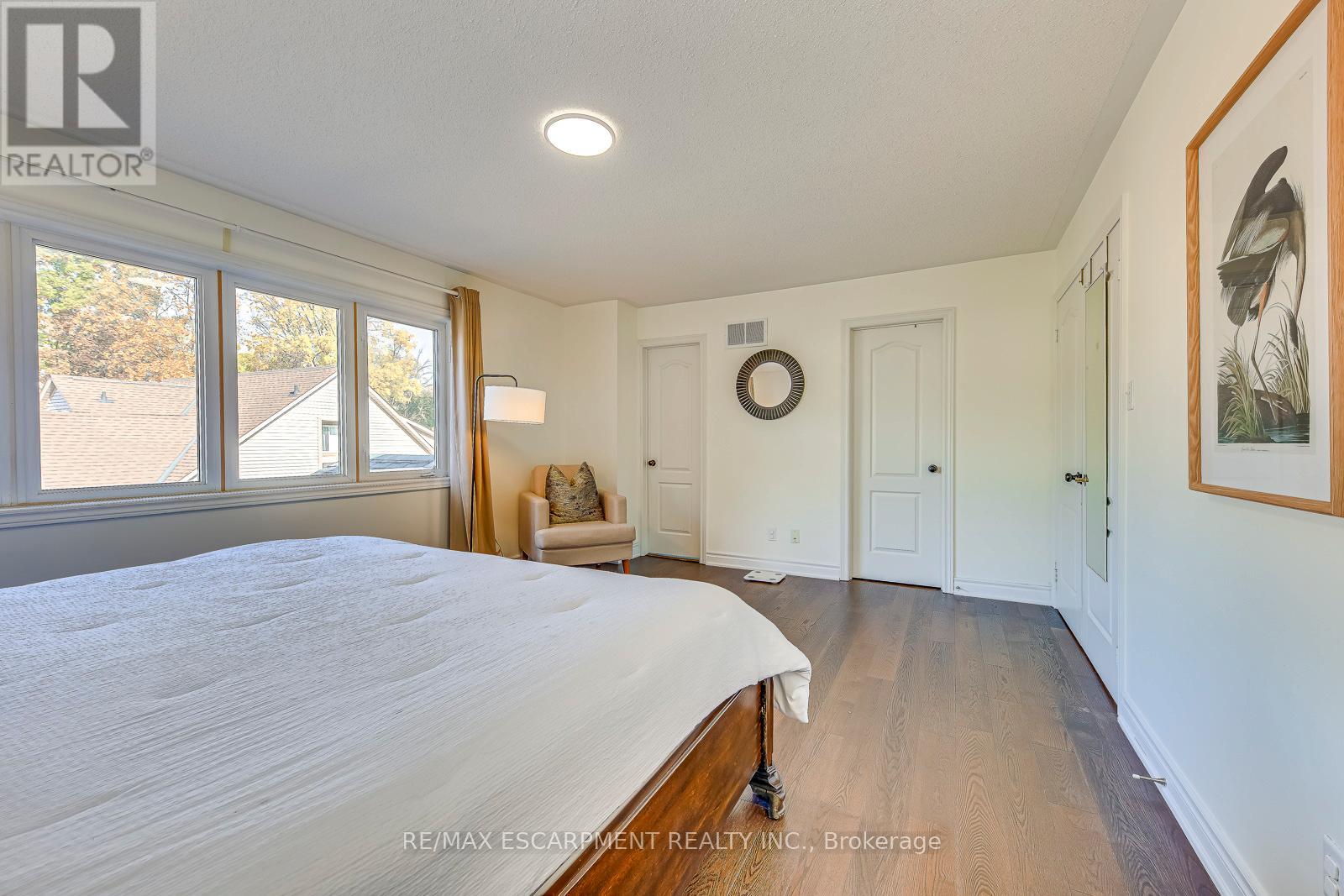 5183 Fernbrook Court, Burlington, Ontario  L7L 6J5 - Photo 21 - W12479583