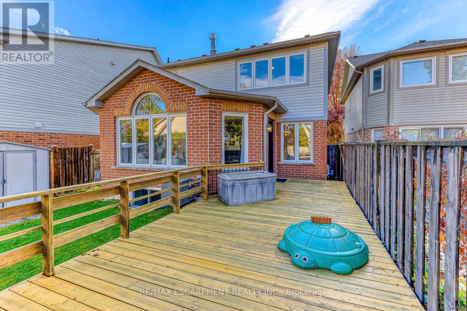 5183 Fernbrook Court, Burlington, Ontario  L7L 6J5 - Photo 40 - W12479583